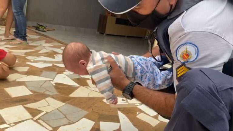Bebê engasgado é salvo pelos bombeiros em Porto União 