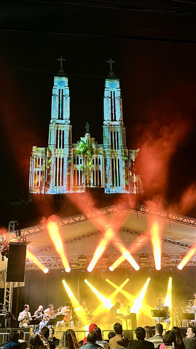Espetáculo “Origens” encanta público em noite histórica na Praça Central de São Bento do Sul