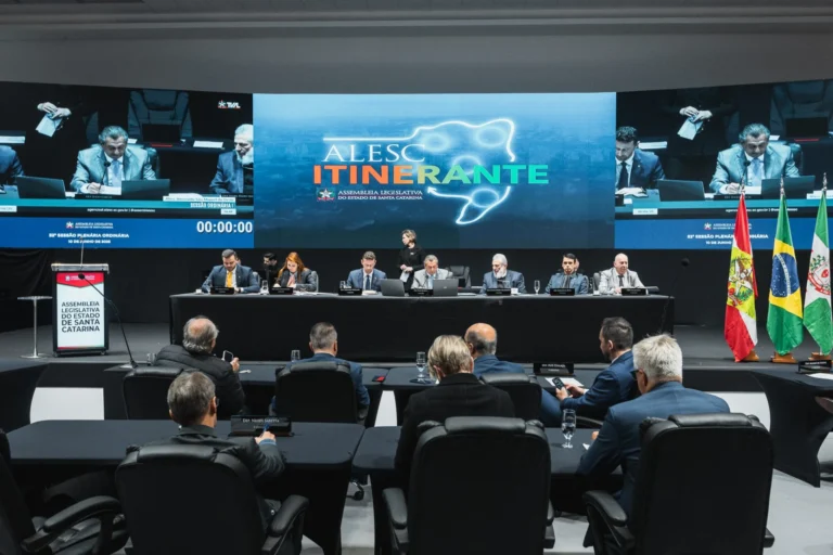 Aprovado projeto que trata da circulação de máquinas agrícolas em SCs