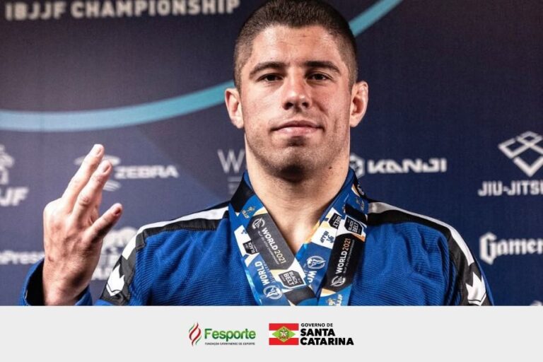 Tainan Dalpra escreve história no jiu-jítsu com tricampeonato mundial