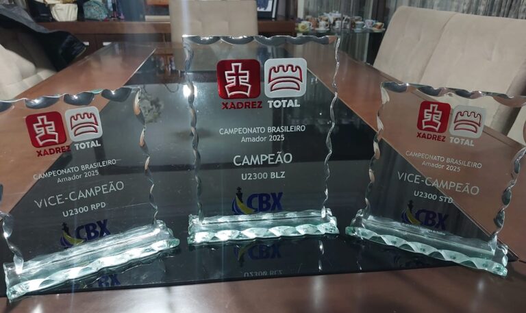 A equipe de Xadrez da Fundação Municipal de Desportos (FMD) conquistando resultados