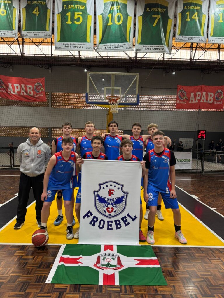 Basquetebol do Colégio Froebel faz história e conquista título inédito nos Jogos Escolares de Santa Catarina