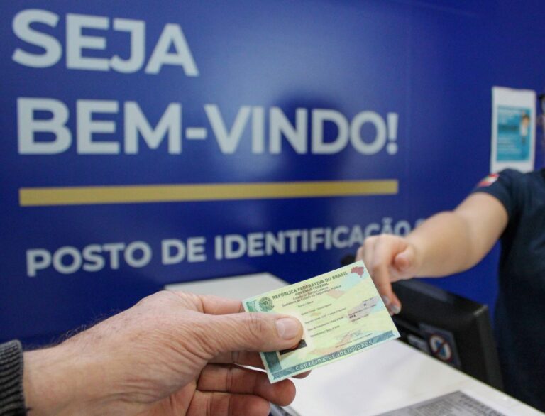 Nova funcionalidade do site da Polícia Científica de Santa Catarina permite consultar status da carteira de identidade 