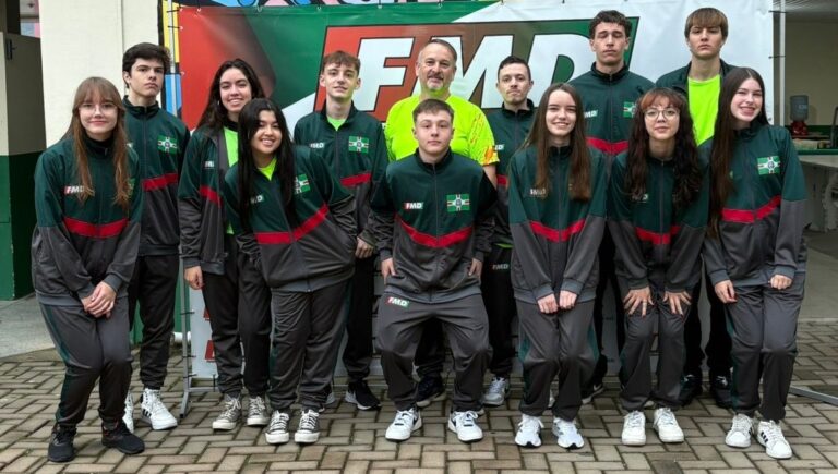Xadrez da FMD de São Bento do Sul conquista 7 medalhas nos Joguinhos Abertos de Santa Catarina