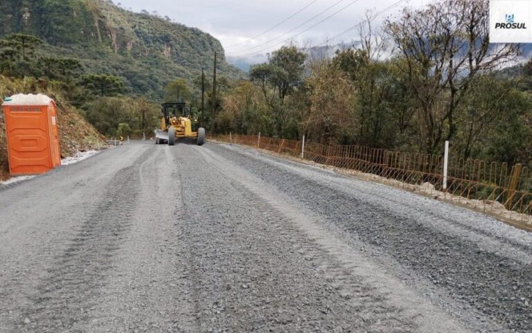 Estrada Boa: obras na Serra do Corvo Branco chegam a 40% de execução