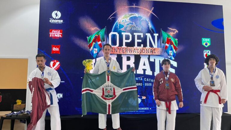 Karatê da Academia Conjopan / FMD brilha no Open Internacional