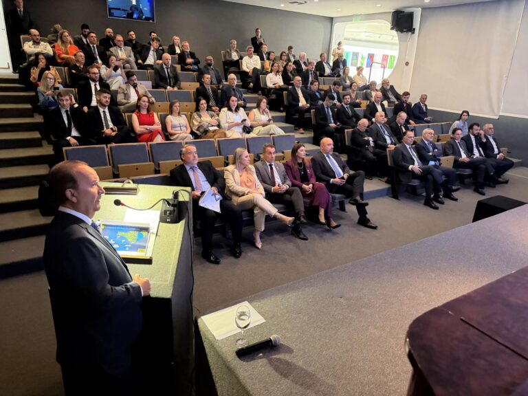 Governo de Santa Catarina e Fiesc promovem encontro em Buenos Aires para fortalecer exportações