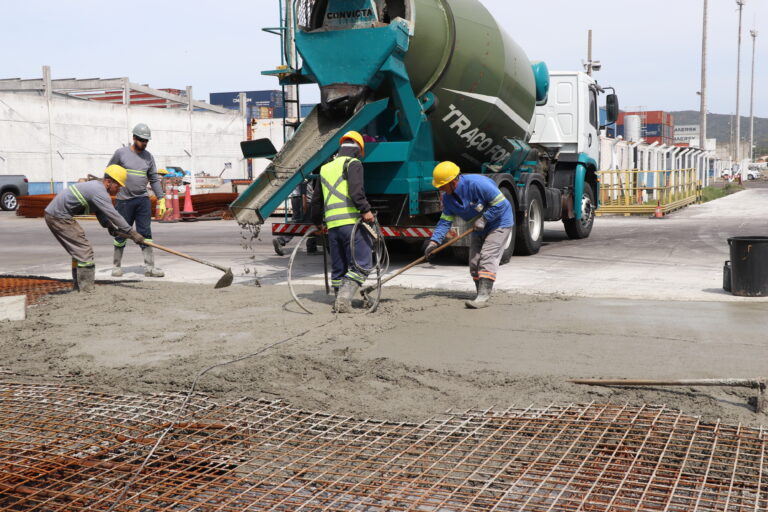 Maior obra da história do Porto de Imbituba amplia capacidade para navios de até 270 metros e reforça logística de SC