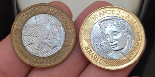 Não gaste esse troco! Moedas de 25 e 30 anos do Plano Real viraram febre entre colecionadores!