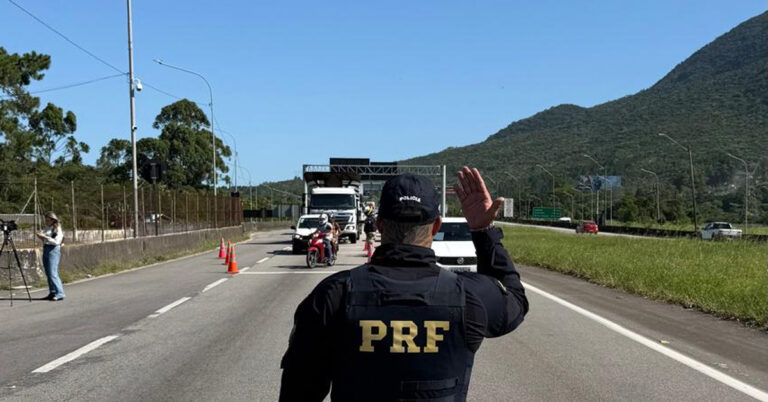 PRF lança Operação Rodovida e reforça segurança nas rodovias federais de SC