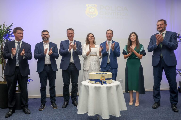 Polícia Científica de SC celebra 109 anos com homenagens, lançamentos institucionais e reconhecimento a servidores