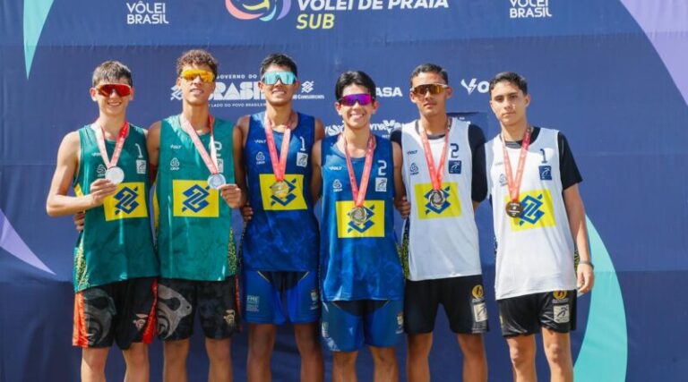Dupla de Navegantes é campeã brasileira de vôlei de praia sub-17