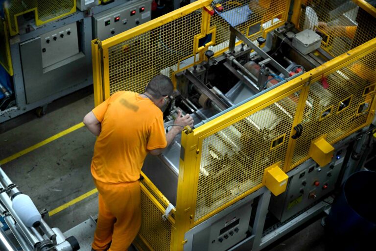 Trabalho prisional gera arrecadação de R$ 32 milhões e reduz gastos do Estado em 2025