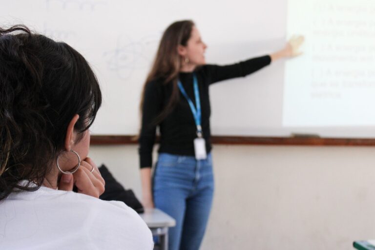 Escolha de vagas para ACTs da rede estadual de ensino de SC está aberta