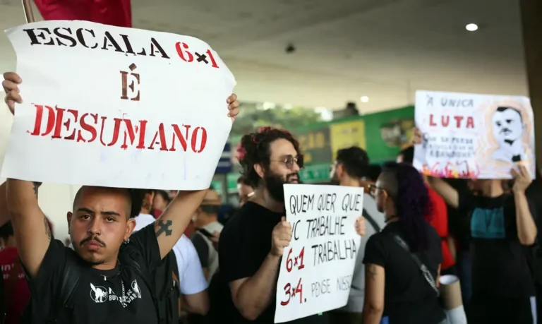 Oito em cada 10 brasileiros de até 40 anos defendem fim da escala 6×1
