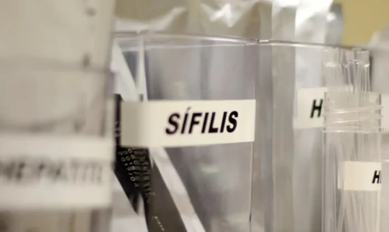 SUS passa a adotar antibiótico para prevenir sífilis e clamídia