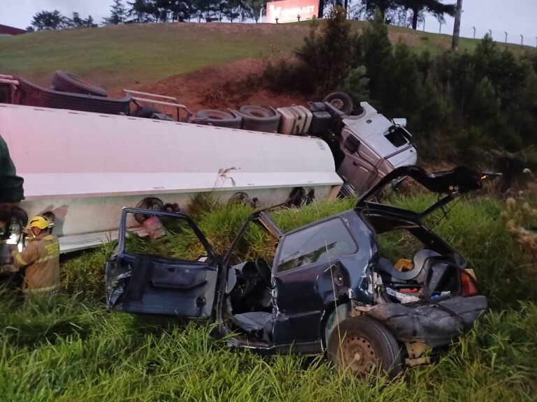 Homem de 33 anos morre após colisão na BR-476; câmeras registraram momento do acidente