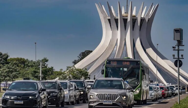 Lei agora gera multa de quase R$ 3 mil e pode deixar CNH suspensa por manobras perigosas