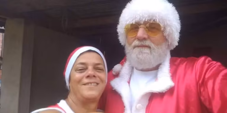 Mamãe Noel’ é absolvida da acusação de assassinato do ‘Papai Noel’ em SC