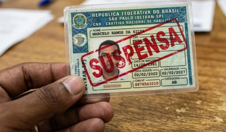 Motoristas com nome sujo podem perder a CNH por decisão judicial